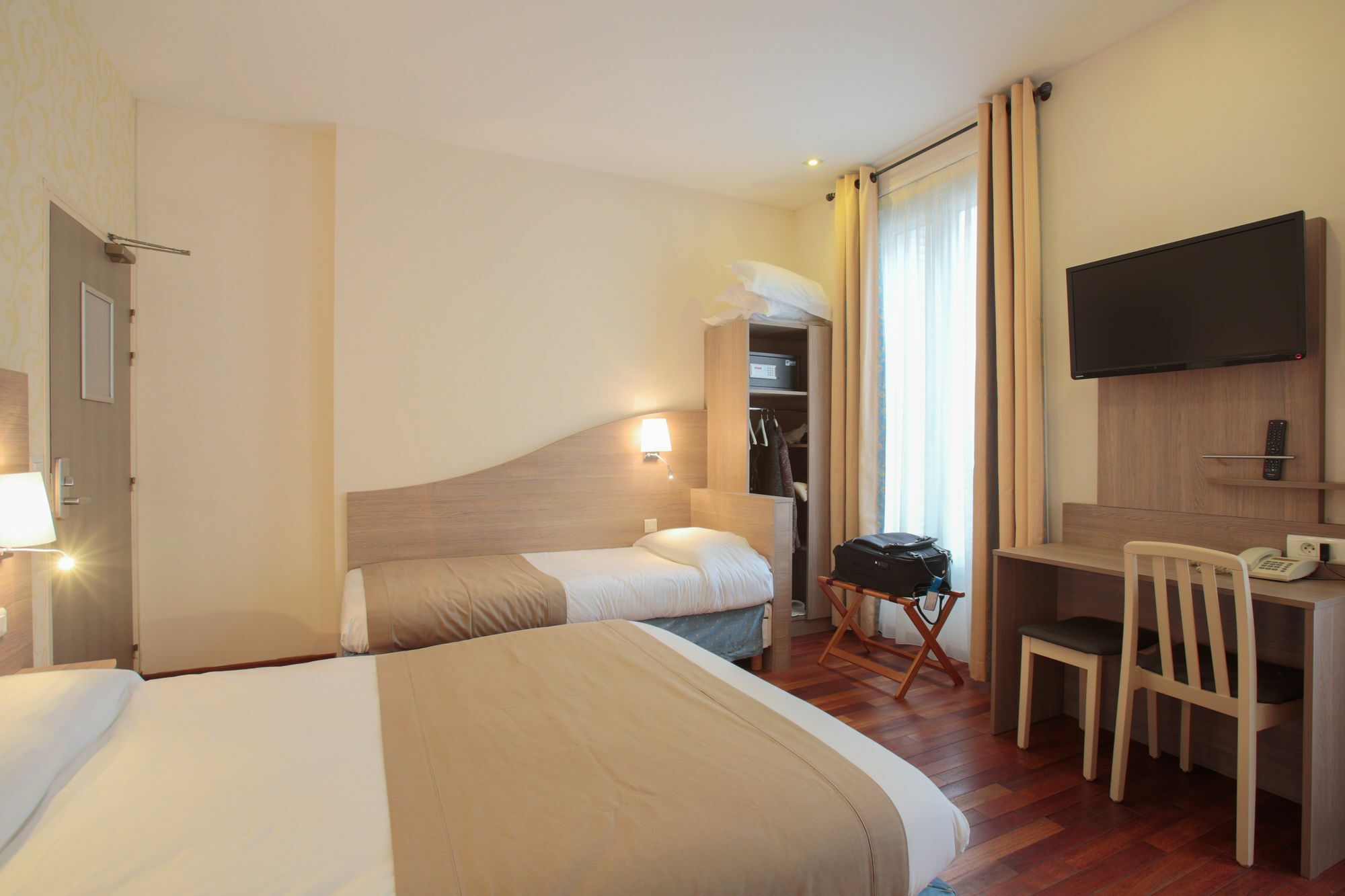 פריז Grand Hotel Du Loiret מראה חיצוני תמונה